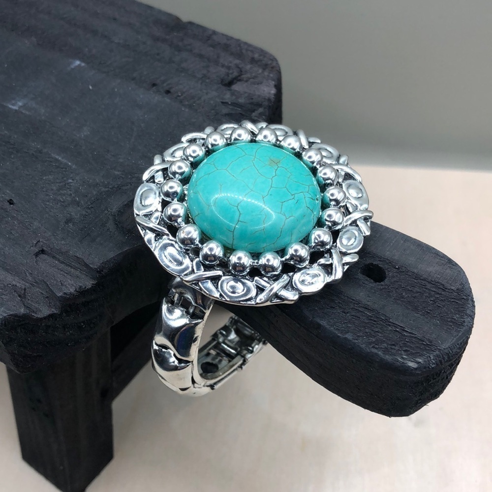 Statement style boho festival clamper bracelet-southwestern.